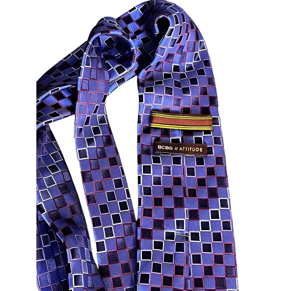 BCBG Attitude Silk Necktie Purple Geometric Pattern 100% Silk Hand Sewn Designer